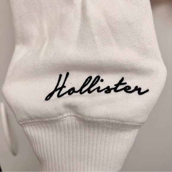 Cropped Oversized Colorblock Sweater - Picture 6 of 8